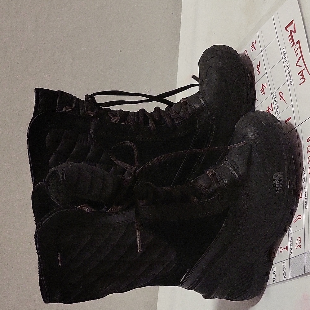 North Face Boots sz 1